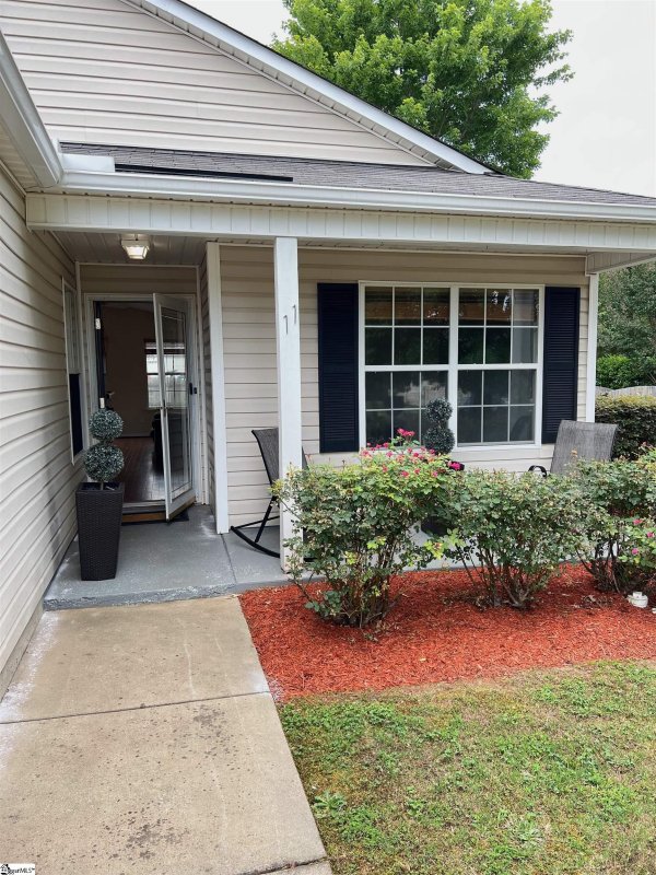 Property image 2 at 11 Pasture Place, Simpsonville, SC 29681