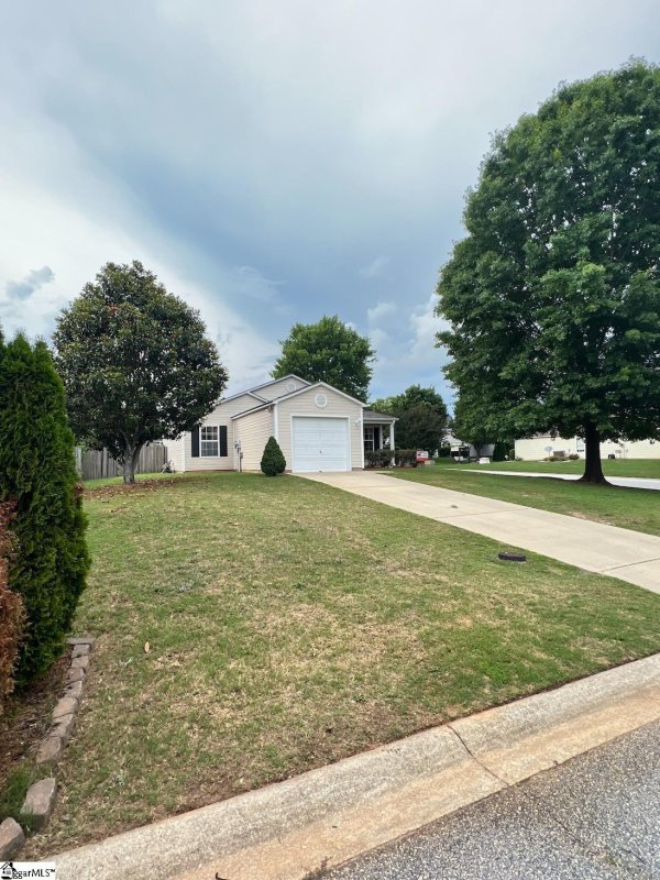 Property image 3 at 11 Pasture Place, Simpsonville, SC 29681