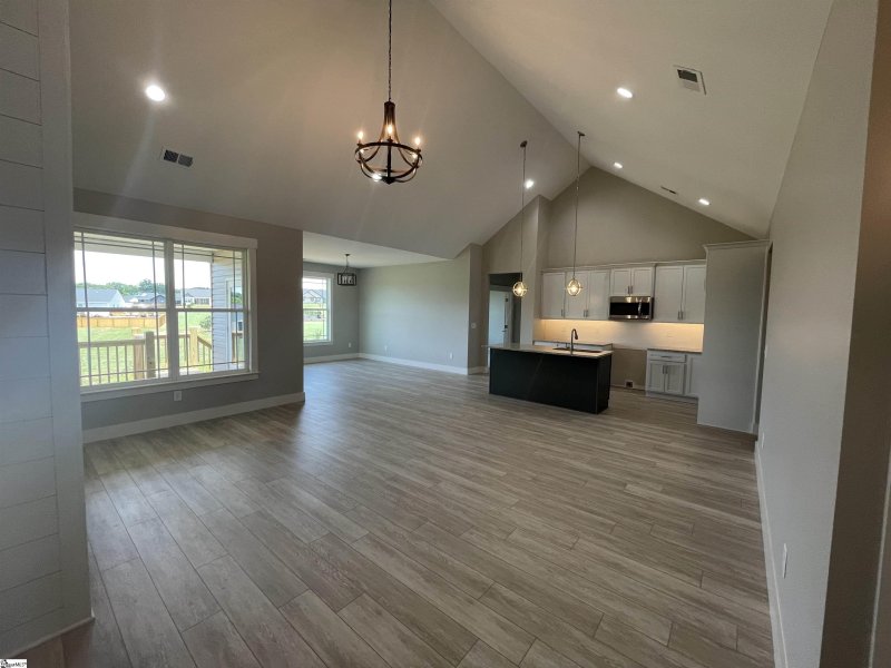 Property image 3 at 510 Hillview Knoll Lane, Greer, SC 29651