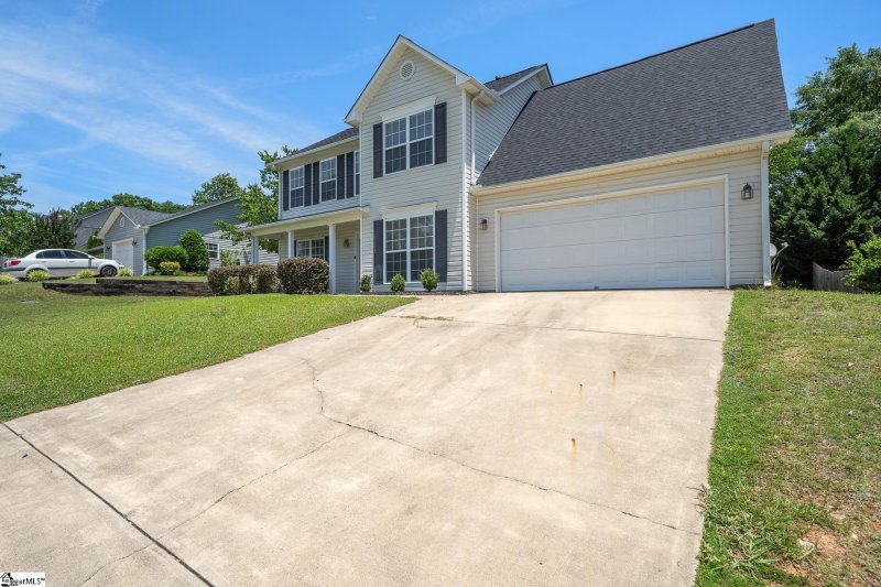 Property image 3 at 413 Cardinal Woods Way, Easley, SC 29642