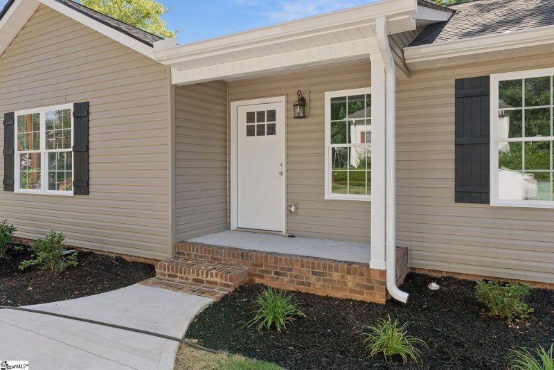 Property image 4 at 6 Fourth Street, Greenville, SC 29611