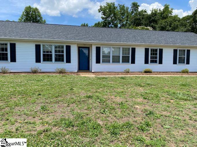 Property image 2 at 1 Georgetown Circle, Taylors, SC 29687