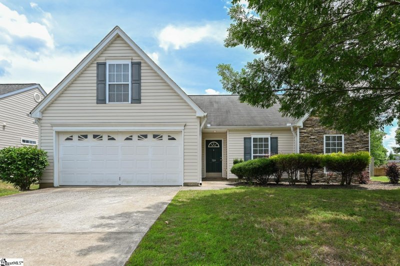 704 E Camelton Drive