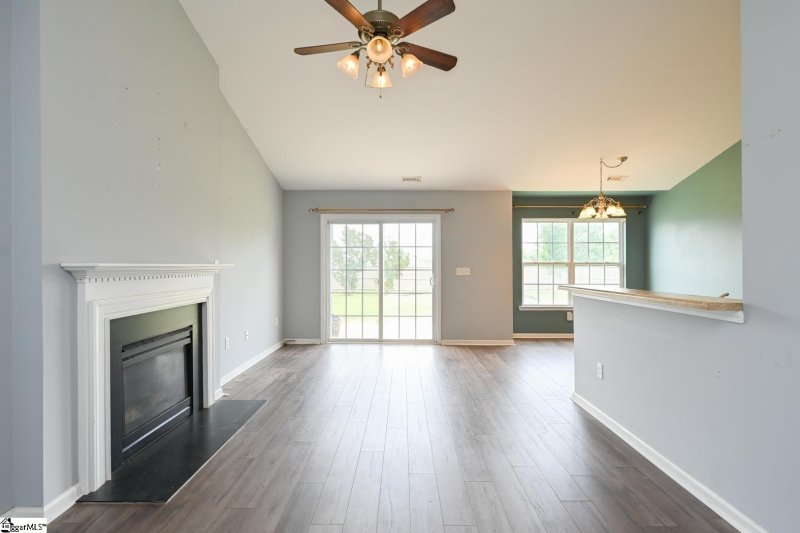 Property image 3 at 704 E Camelton Drive, Woodruff, SC 29388