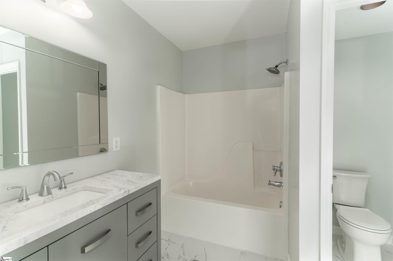 Property image 4 at 104 Walnut Creek Way, Greenville, SC 29611