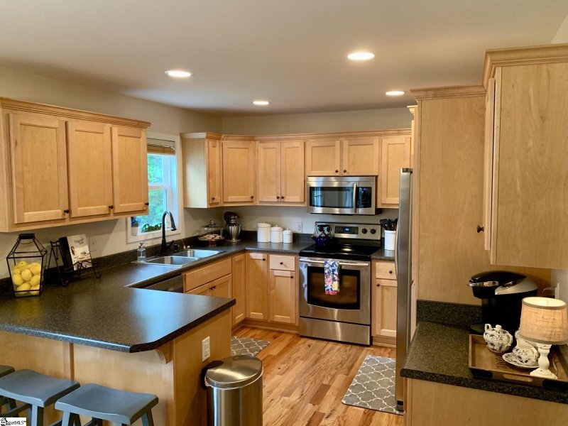 Property image 2 at 141 Pinetree Lane, Easley, SC 29640