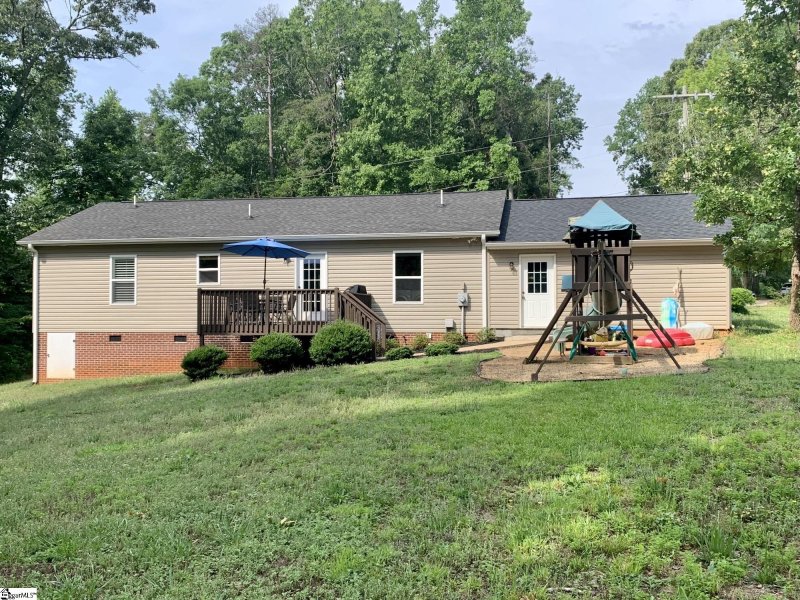 Property image 4 at 141 Pinetree Lane, Easley, SC 29640