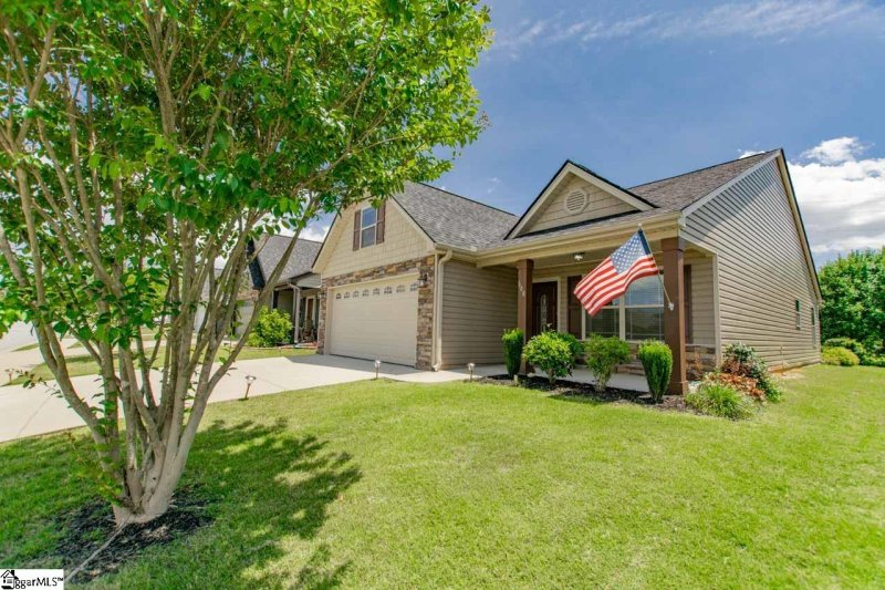 Property image 4 at 608 Thomas Edwards Lane, Greer, SC 29651