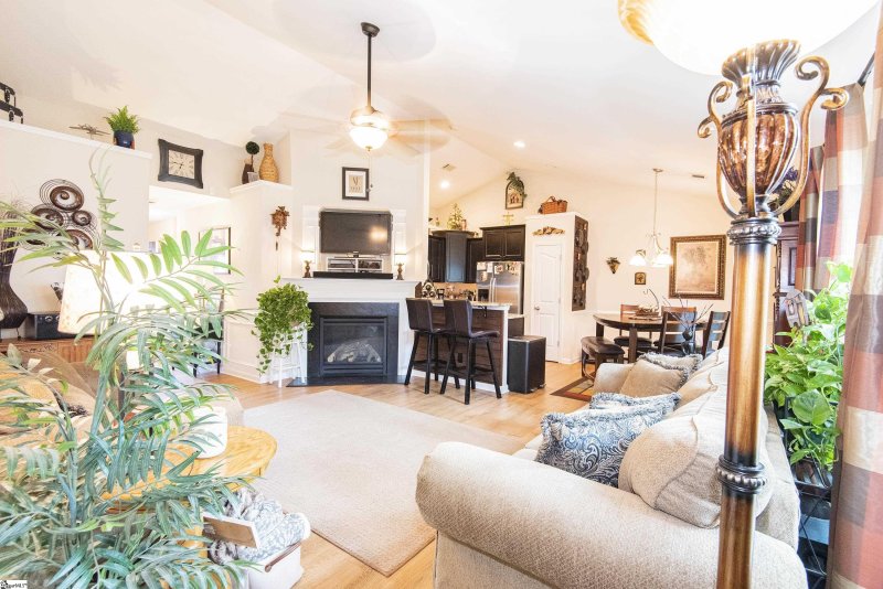 Property image 5 at 213 Sedgebrook Drive, Simpsonville, SC 29681