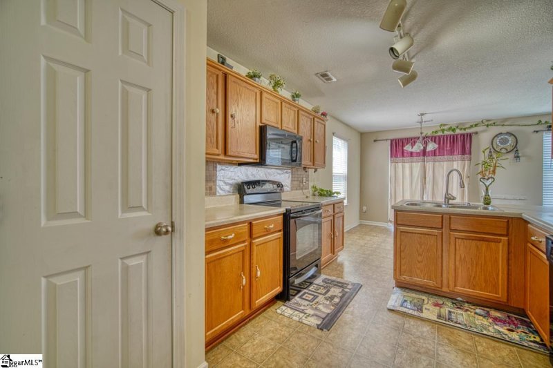 Property image 5 at 530 Eventide Drive, Moore, SC 29369