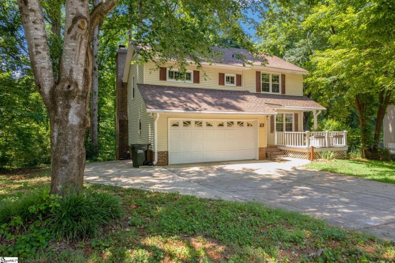 Property image 2 at 9 Doverdale Road, Greenville, SC 29615
