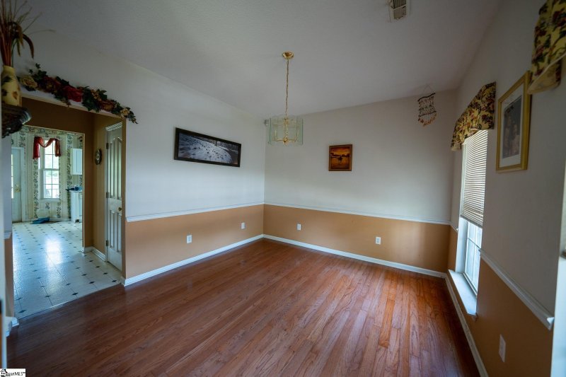 Property image 4 at 4 Sawtooth Court, Simpsonville, SC 29680