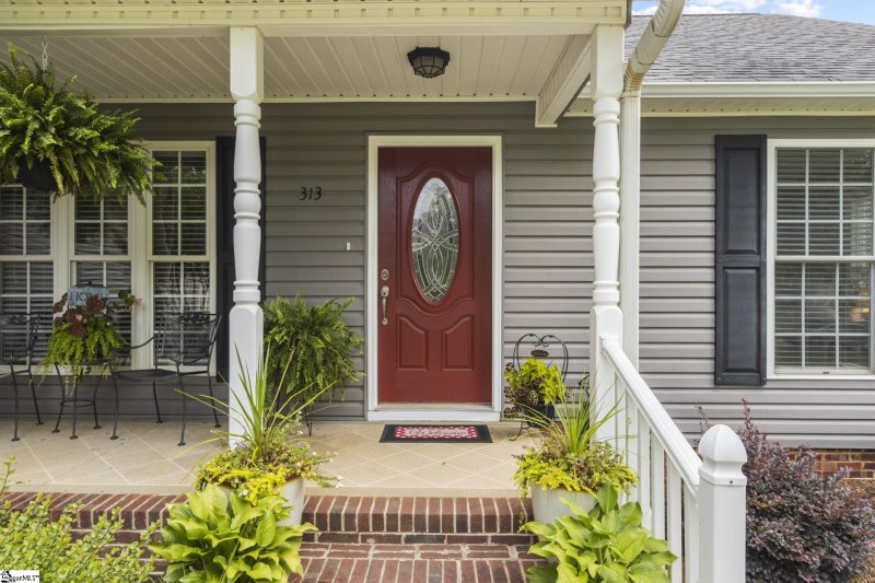 Property image 2 at 313 S Cassidy Way, Campobello, SC 29322