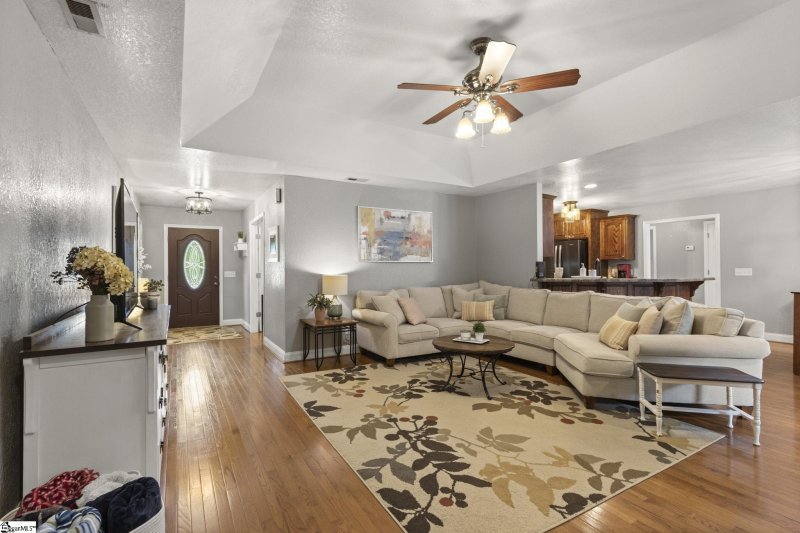 Property image 5 at 313 S Cassidy Way, Campobello, SC 29322