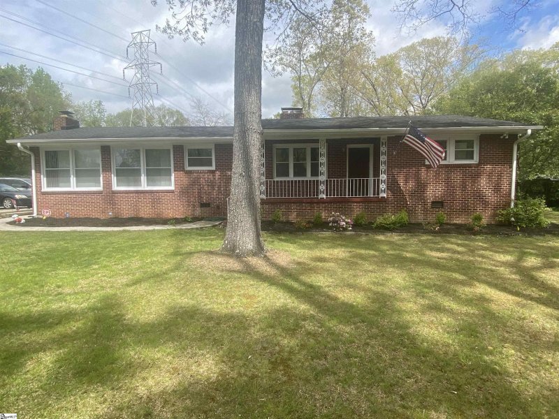 Property image 4 at 313 Elizabeth Drive, Greenville, SC 29615