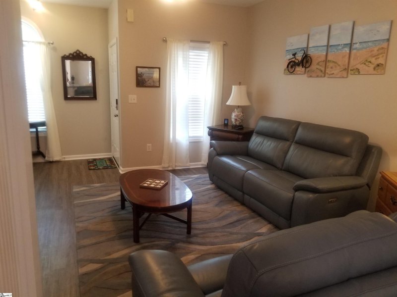 Property image 2 at 19 Huntress Drive, Greer, SC 29651