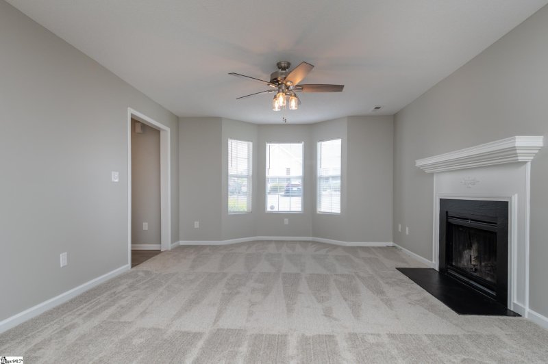 Property image 3 at 16 Hayfield Lane, Greer, SC 29650