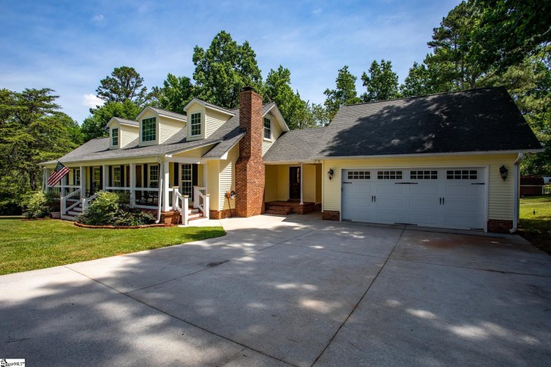 Property image 2 at 1 Keene Drive, Travelers Rest, SC 29690