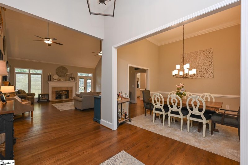 Property image 4 at 520 W Woodbury Lane, Spartanburg, SC 29301