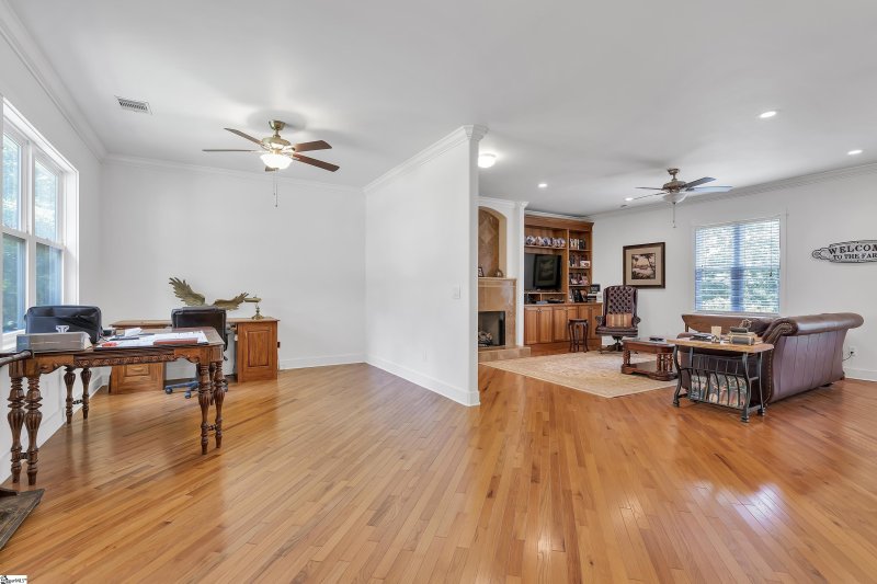 Property image 3 at 242 Hallmark Circle, Easley, SC 29640