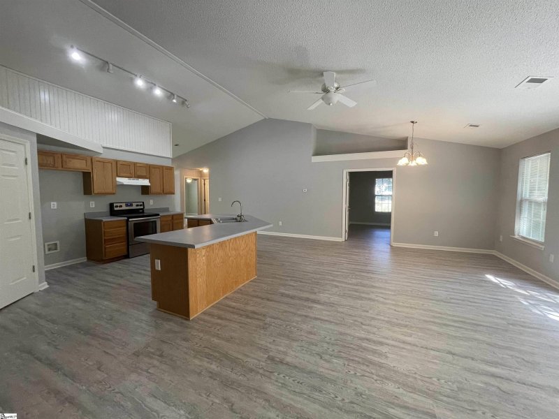 Property image 4 at 106 Timberjack Street, Simpsonville, SC 29680