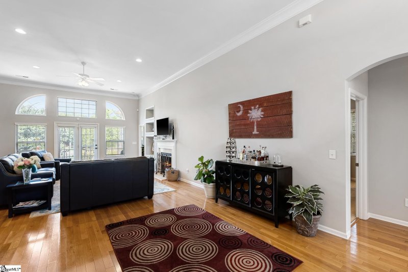 Property image 4 at 6 Plassey Lane, Greenville, SC 29609