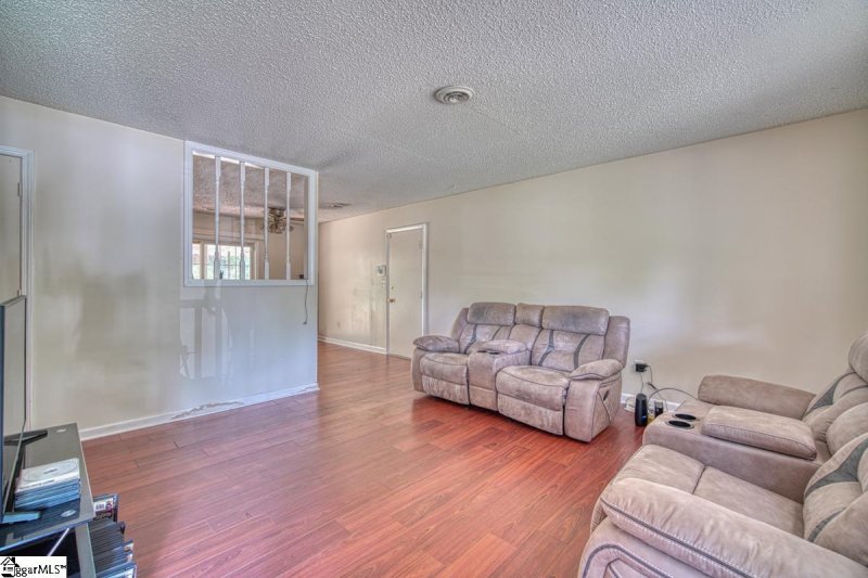 Property image 3 at 5 Newburg Court, Taylors, SC 29687