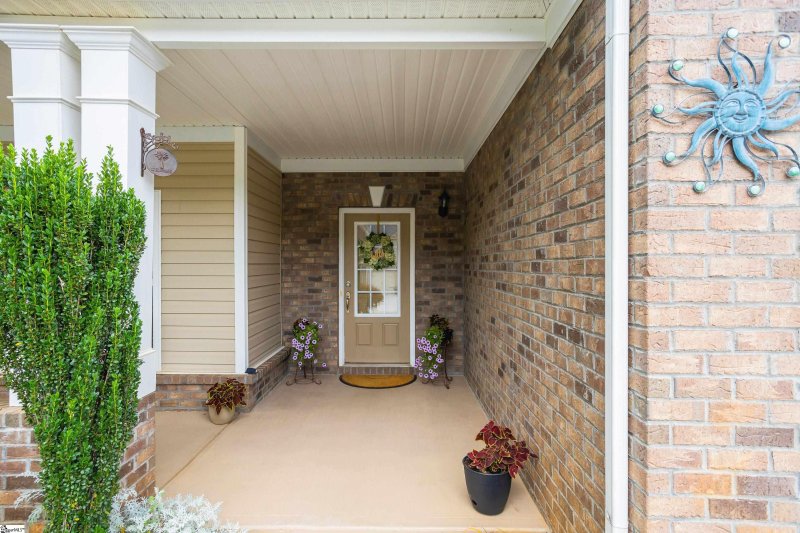 Property image 3 at 243 Oak Branch Drive, Simpsonville, SC 29681