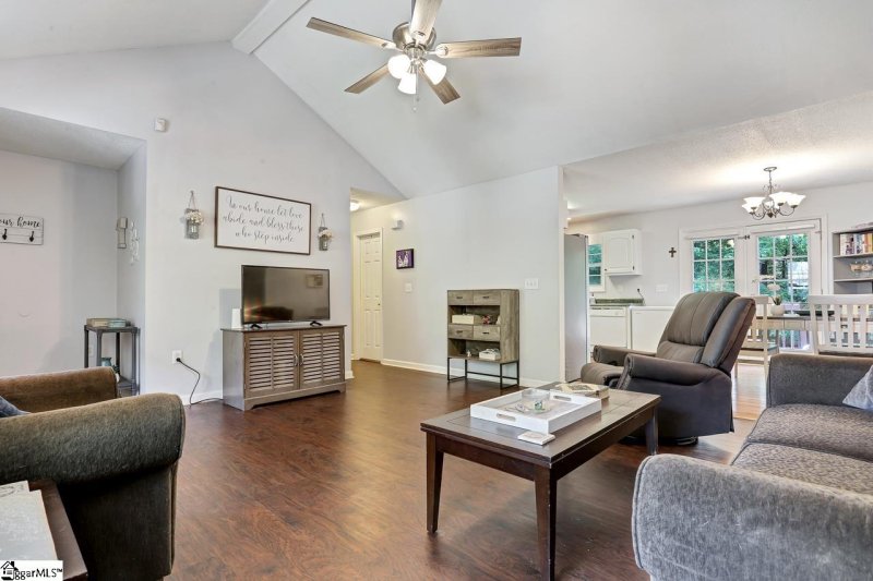 Property image 5 at 203 Kingsman Lane, Easley, SC 29642