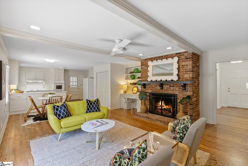 Property image 2 at 106 Abingdon Way, Greenville, SC 29607