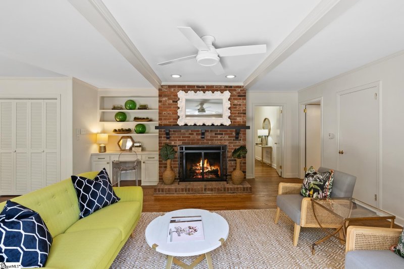 Property image 3 at 106 Abingdon Way, Greenville, SC 29607