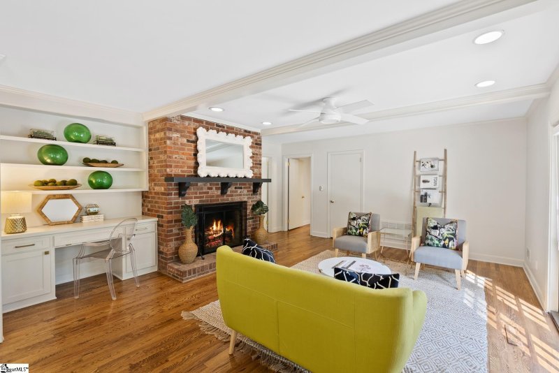 Property image 4 at 106 Abingdon Way, Greenville, SC 29607