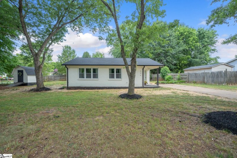 Property image 3 at 646 Howell Road, Wellford, SC 29385