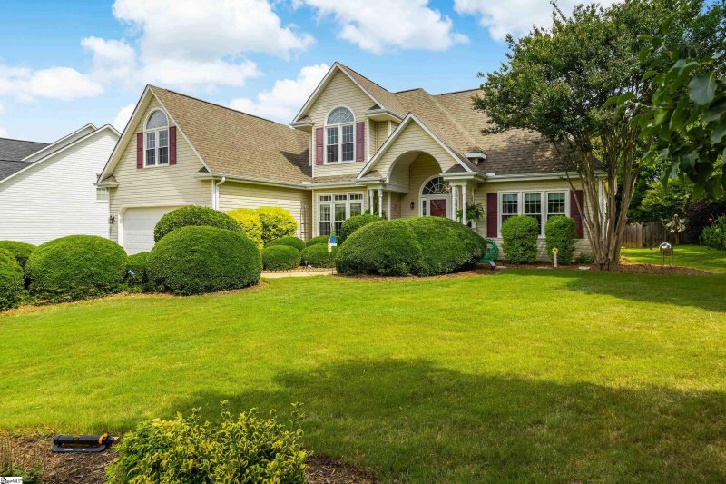 Property image 2 at 1 Winslow Way, Simpsonville, SC 29681