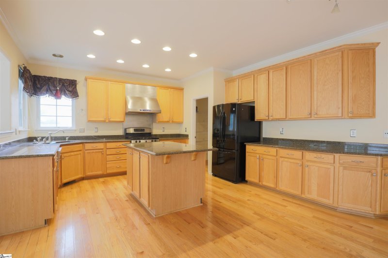 Property image 2 at 1003 Veray Court, Simpsonville, SC 29681