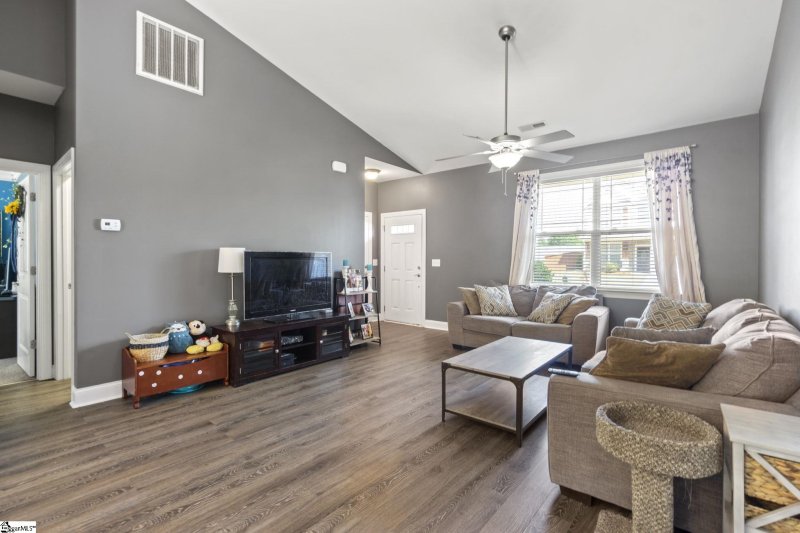 Property image 5 at 19 Kavanagh Court, Greenville, SC 29611
