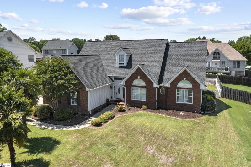 Property image 3 at 619 Tillman Court, Roebuck, SC 29376
