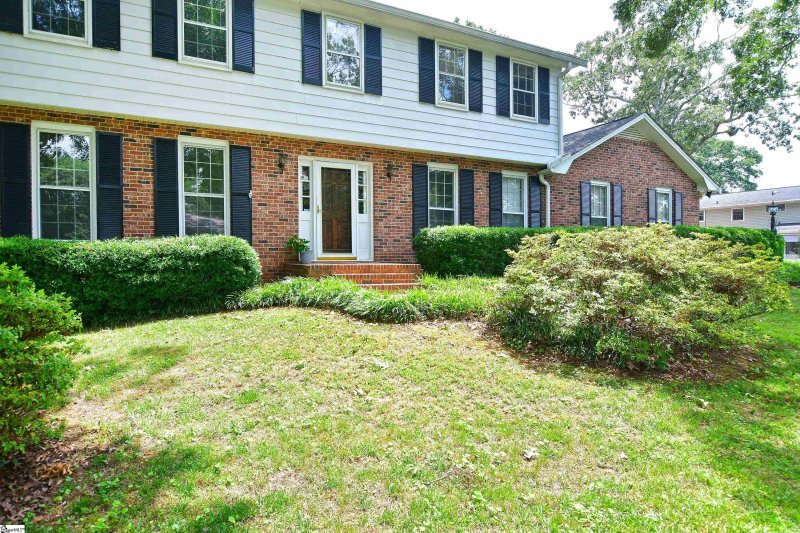 Property image 3 at 107 Willowbrook Lane, Mauldin, SC 29662
