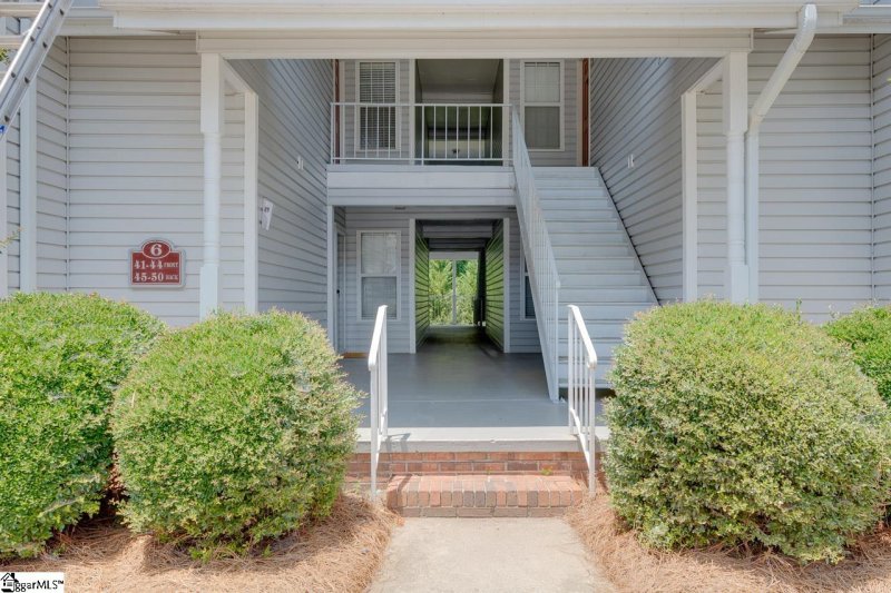 Property image 3 at 4614 Old Spartanburg Road, Taylors, SC 29687