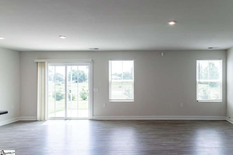 Property image 3 at 218 Wellwood Way, Piedmont, SC 29673