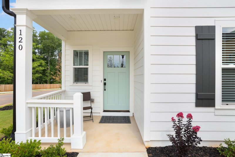 Property image 2 at 120 Lilia Hill Circle, Greenville, SC 29607