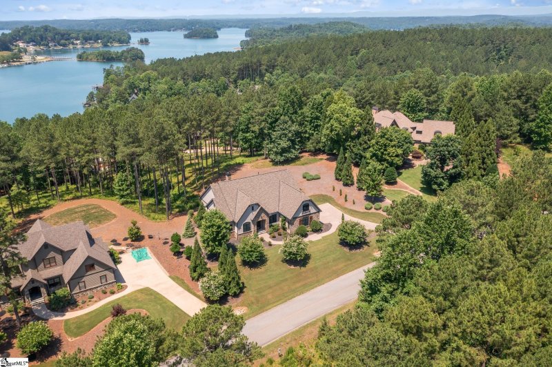 Property image 3 at 428 Spring Cove Way, Six Mile, SC 29682