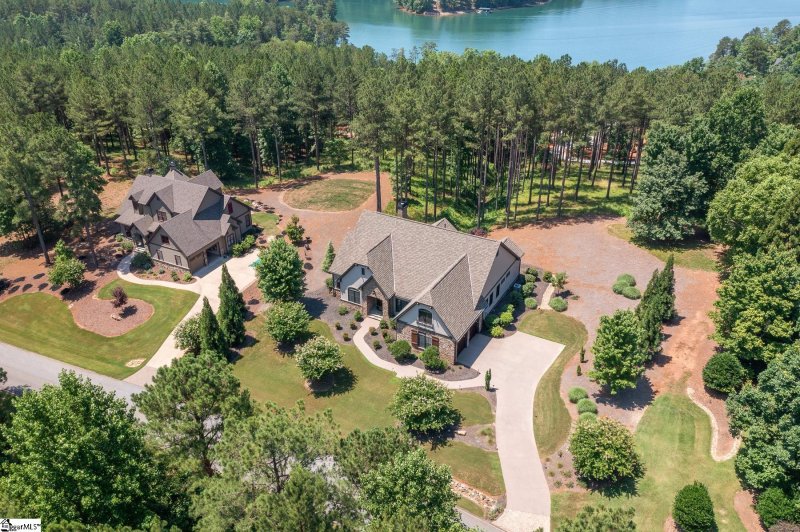 Property image 4 at 428 Spring Cove Way, Six Mile, SC 29682