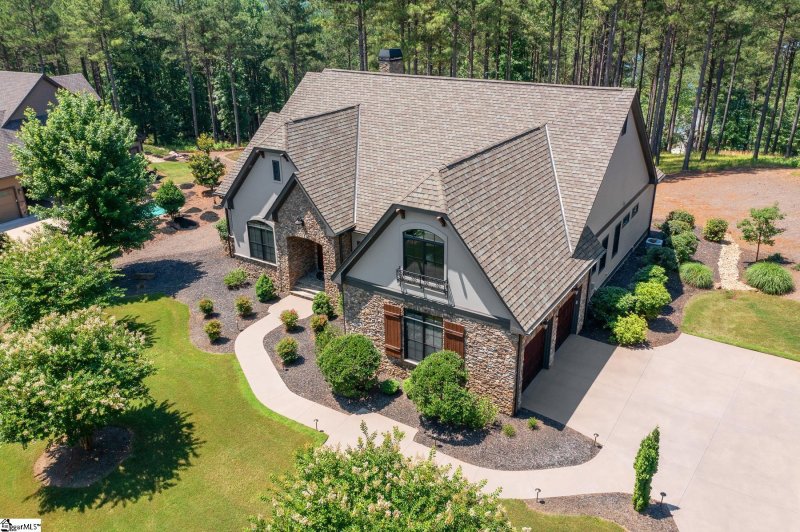 Property image 5 at 428 Spring Cove Way, Six Mile, SC 29682