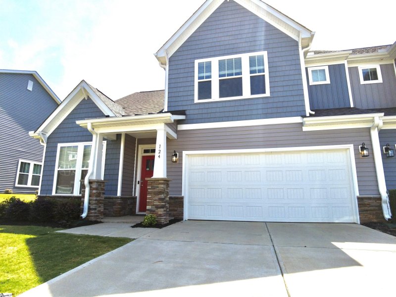 Property image 2 at 124 Addington Lane, Simpsonville, SC 29681