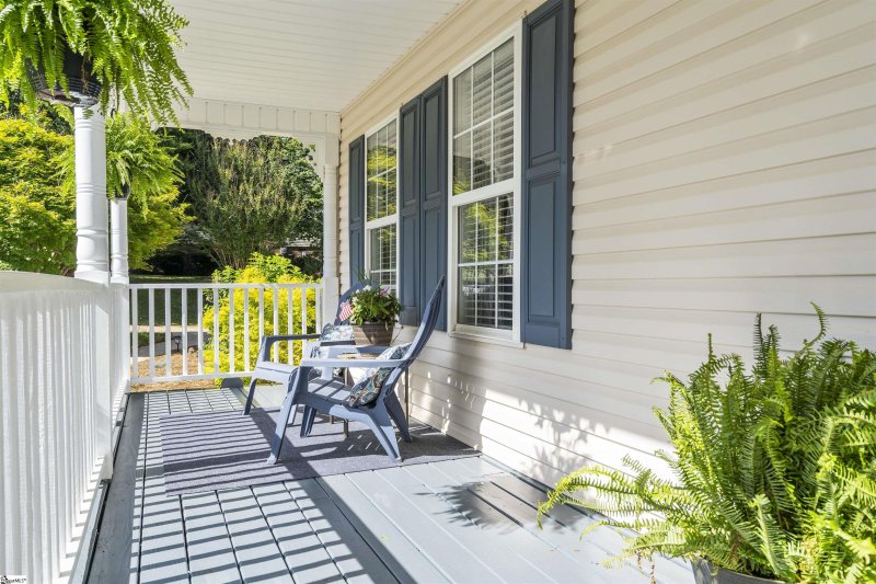 Property image 4 at 118 Saddlebrook Avenue, Pickens, SC 29671