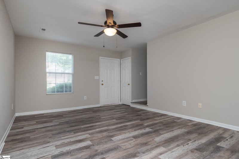 Property image 3 at 71 Hayfield Lane, Greer, SC 29650