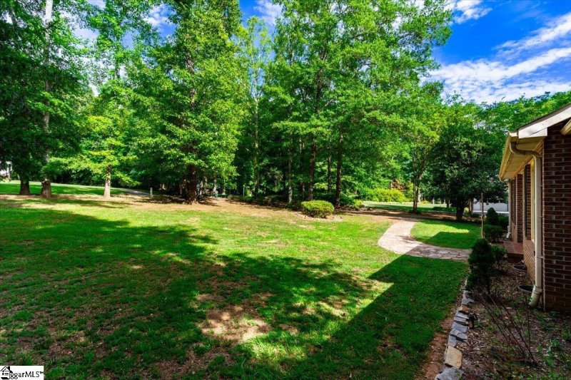 Property image 2 at 102 Wellington Road, Easley, SC 29642-3410