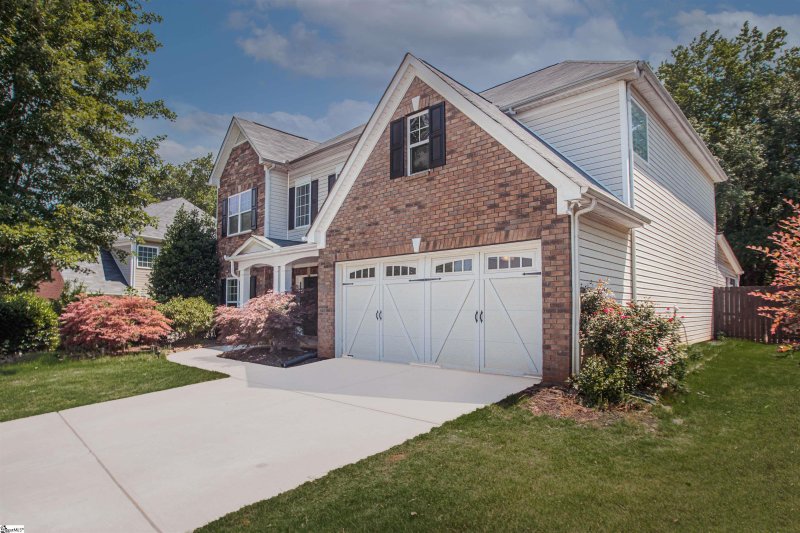 Property image 2 at 406 River Summit Drive, Simpsonville, SC 29681