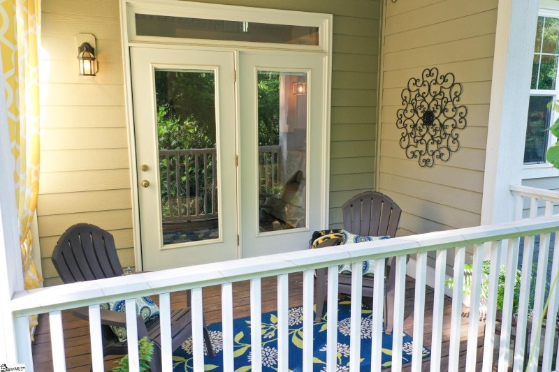 Property image 4 at 4 Edge Court, Greenville, SC 29609